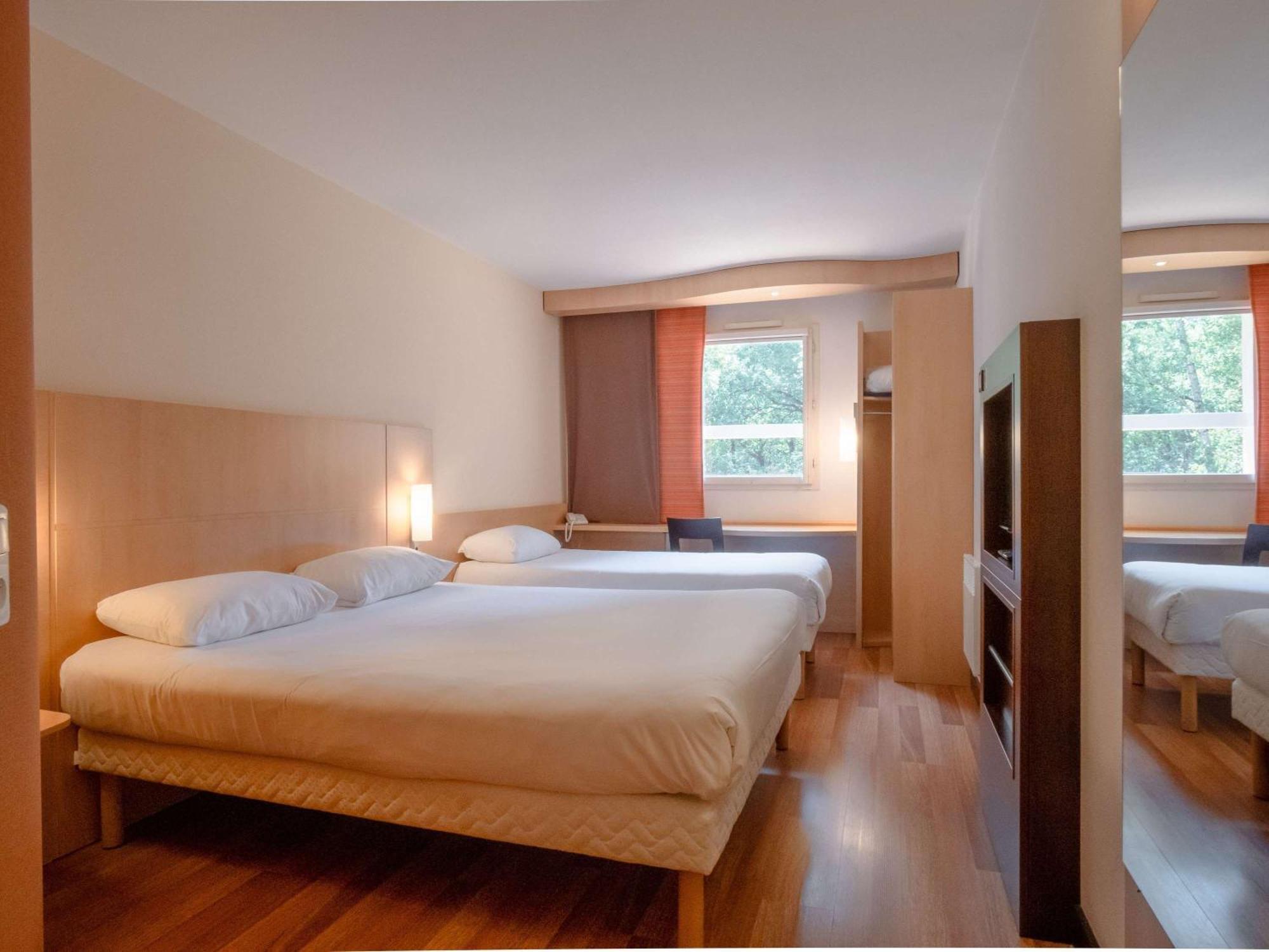 Ibis Hotel 3*